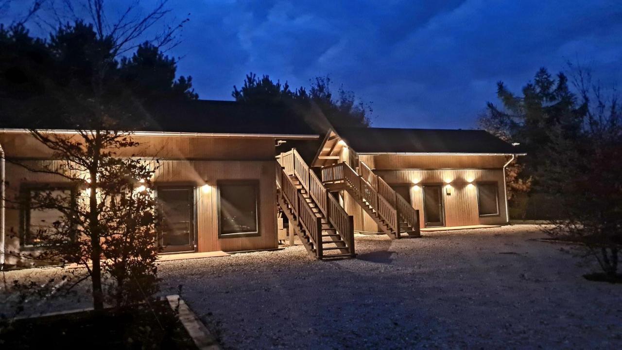 فندق Oberza Pod Zlotym Prosiakiem Nieborów المظهر الخارجي الصورة