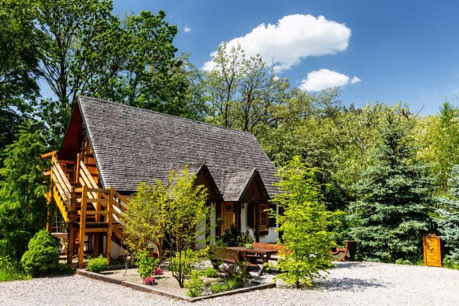 فندق Oberza Pod Zlotym Prosiakiem Nieborów المظهر الخارجي الصورة