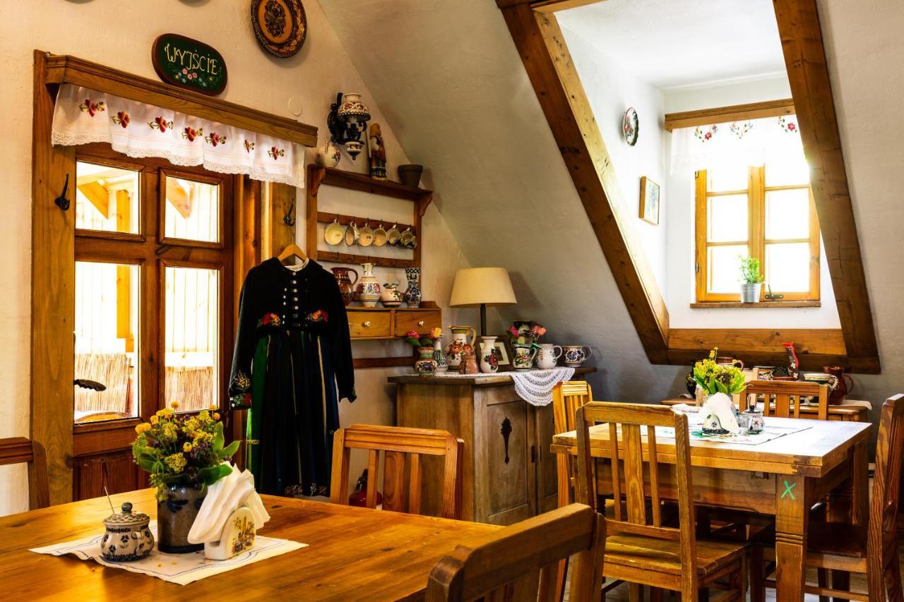 فندق Oberza Pod Zlotym Prosiakiem Nieborów المظهر الخارجي الصورة